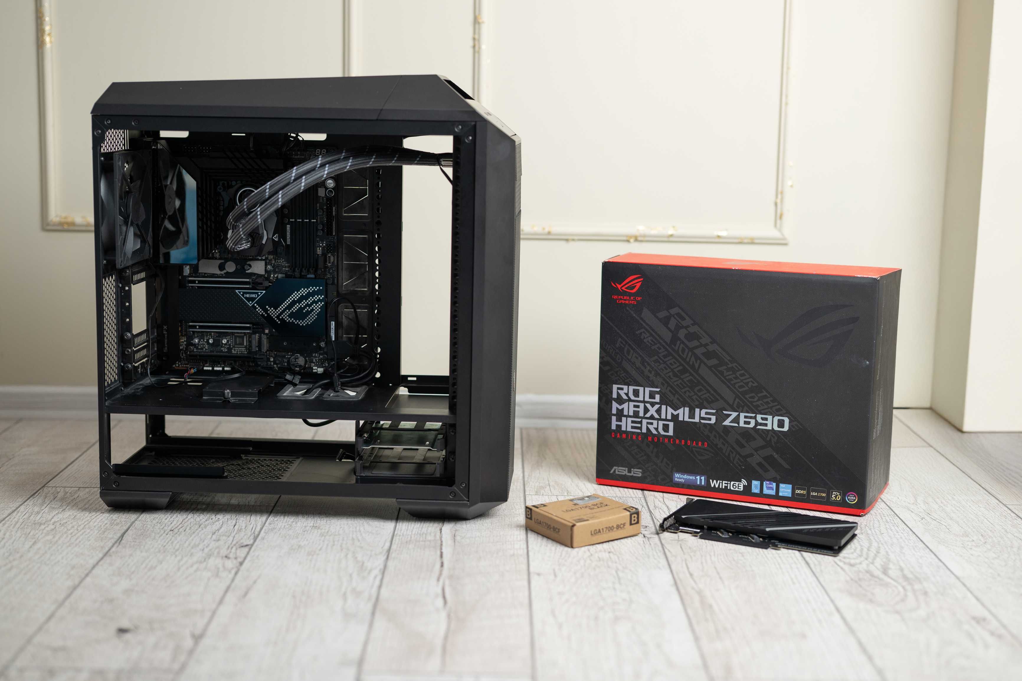 Asus Rog Maximus Hero Z690 + Intel 13900K Cooler Master