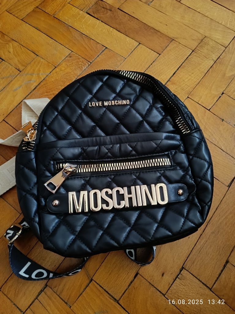 Guess, Moschno,tendenz,Gino Rossi Раници,чанти маркови