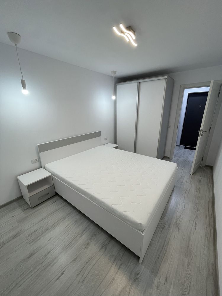 inchiriez apartament in regim hotelier