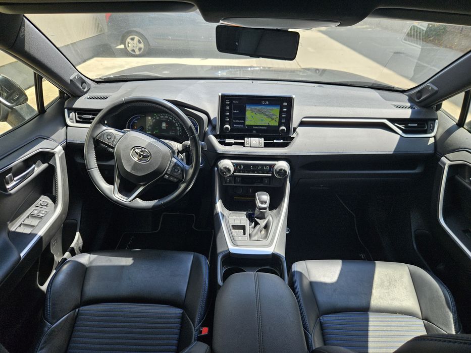 Toyota Rav 4 bytone 2020

Motorizare: 2.5 benzină+hybrid 222cp
*Kilome