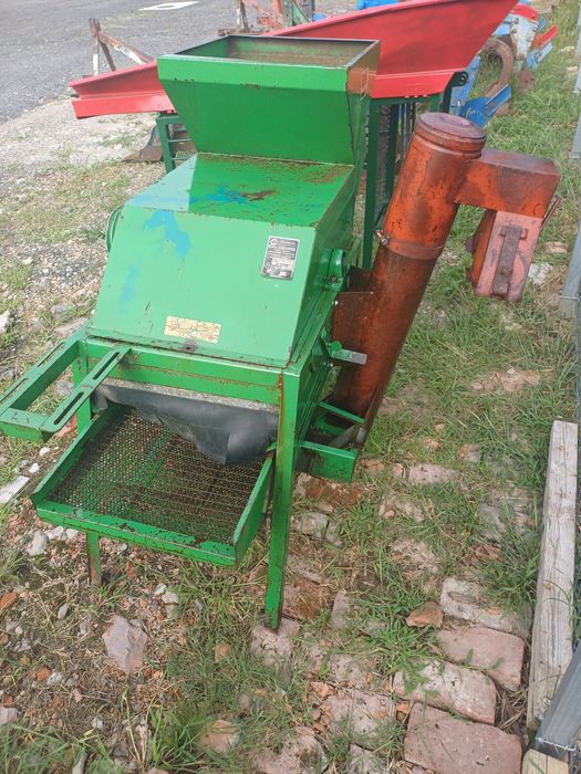 Batoza de porumb profesionala capacitate 3.5 tone pe ora