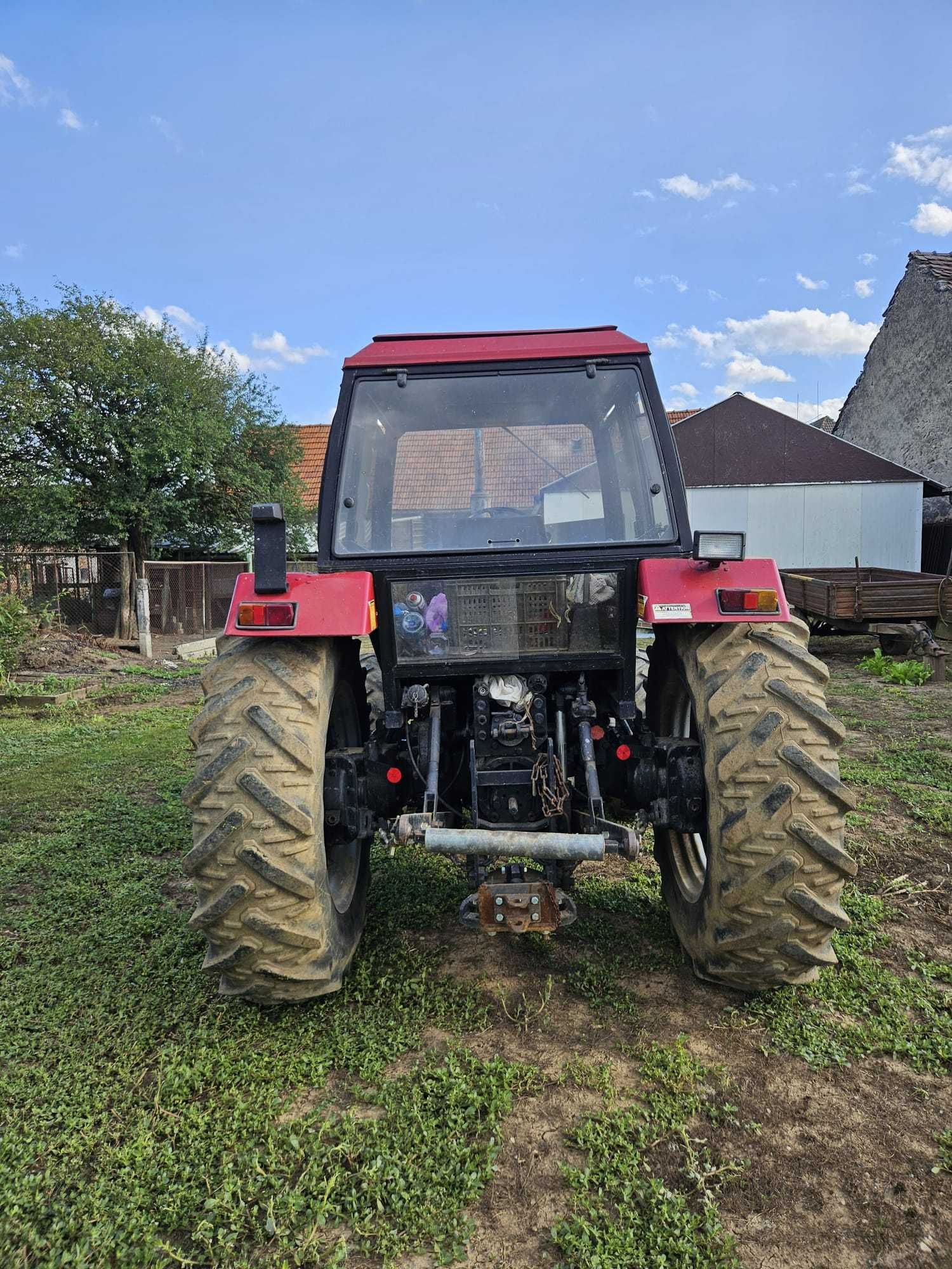 Tractor 4x4 Case 1394 cu încărcător frontal