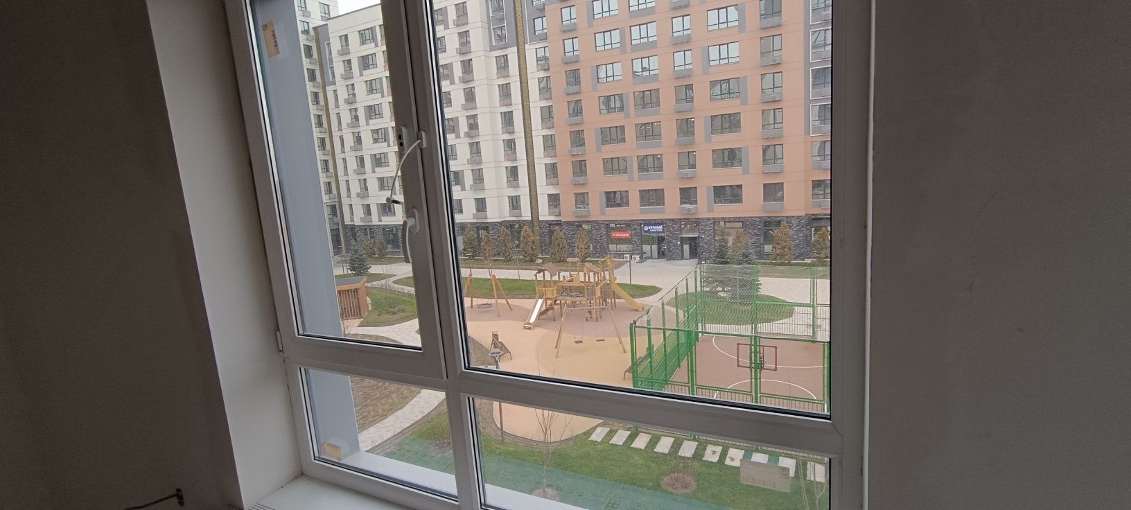 Продам квартиру 100 м2 , в жк “Grand park”