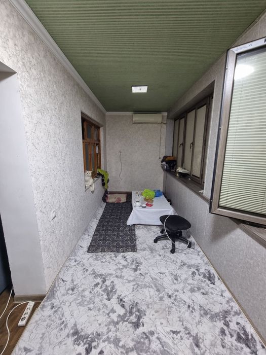 Срочно.  Чиланзар 24. УЛУЧШЕНКА 3 х комнатная