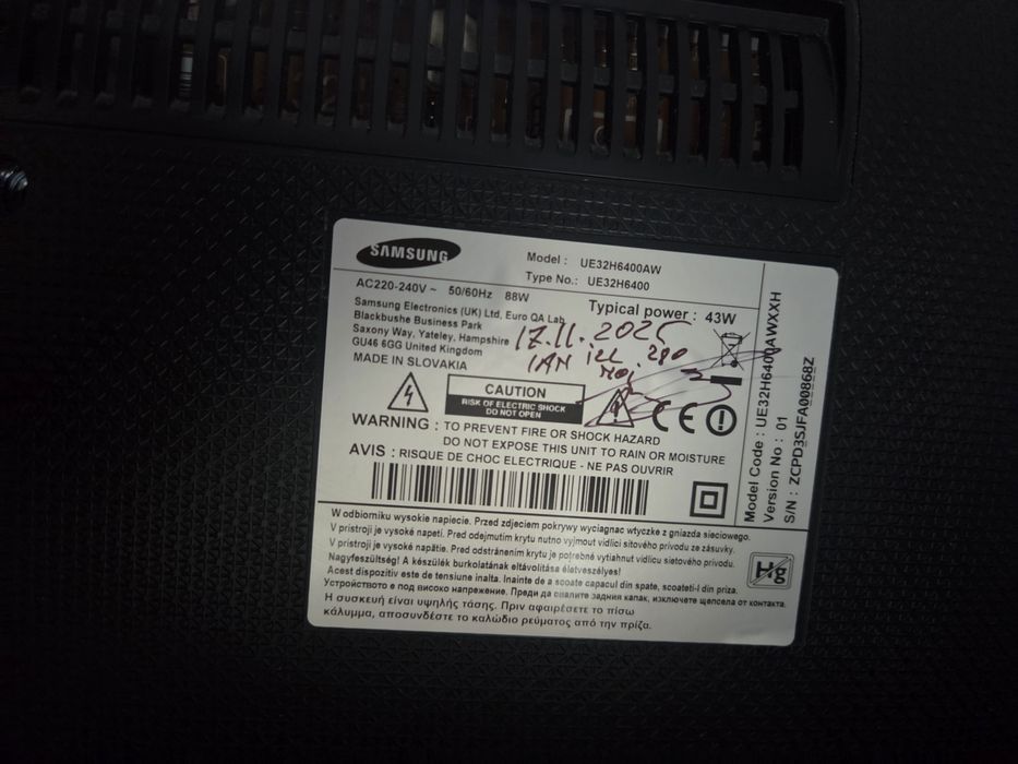 Televizor smart LED 3D Samsung 80 cm diagonala