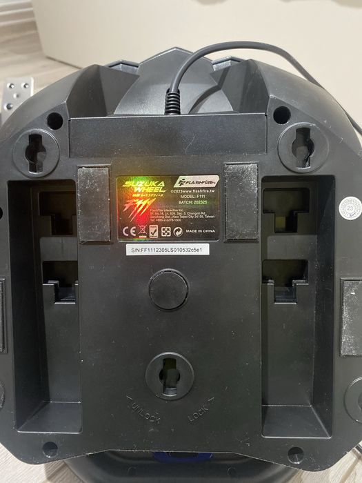 Volan de gaming suzuka wheel F111