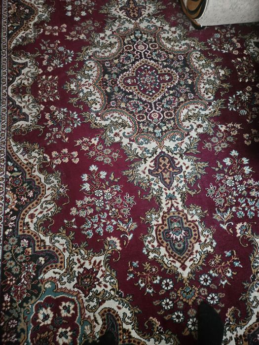 Продам ковёр 3 на 2м