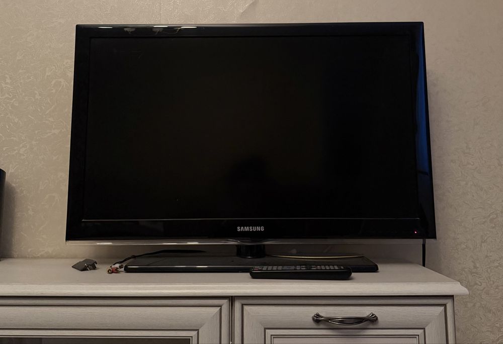 Телевизор SAMSUNG