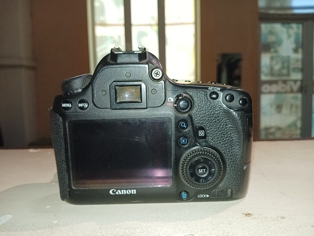 Canon 6 D holati yahshi