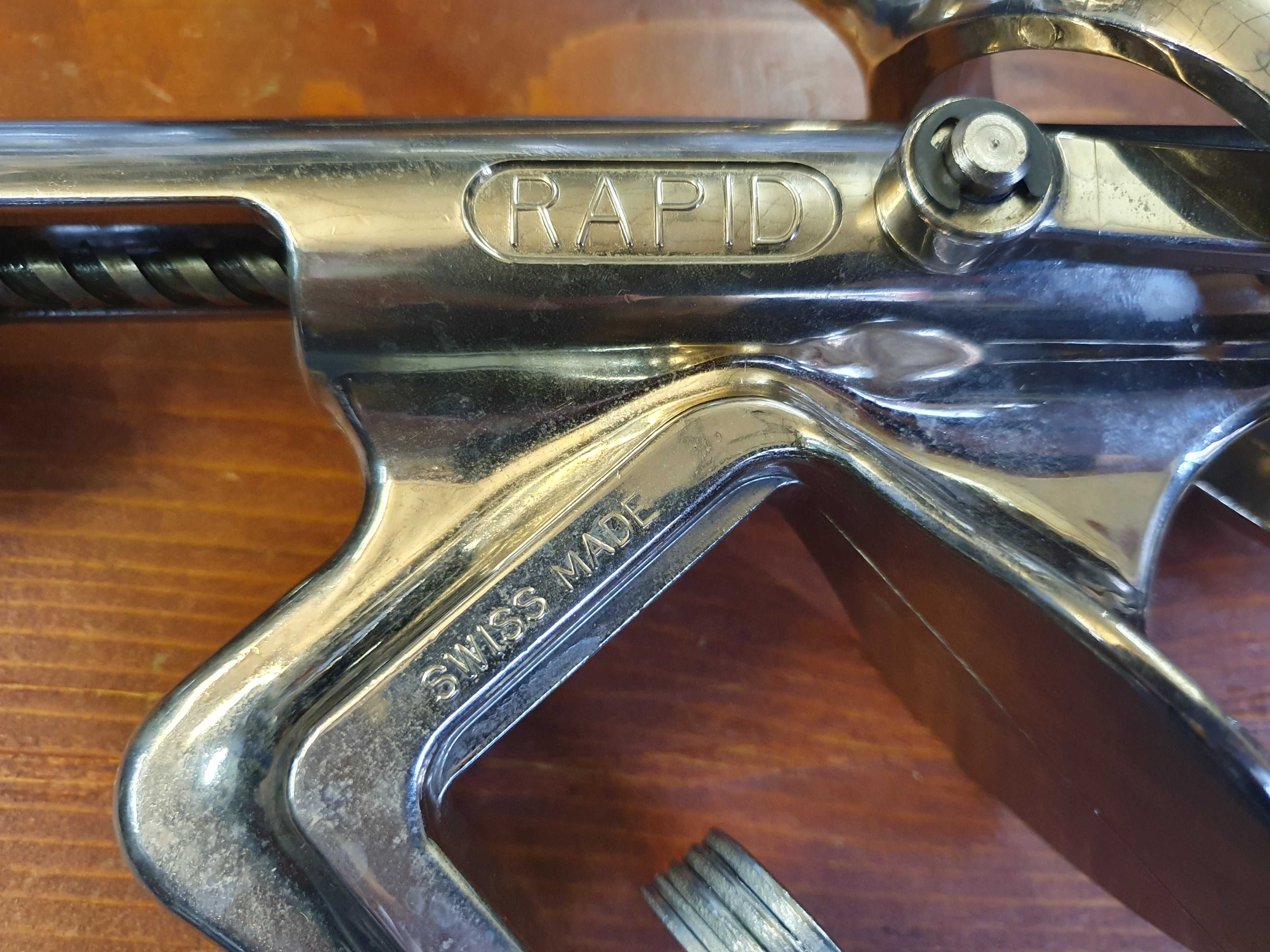 Професионална швейцарска отварачка за бутилки RAPID SWISS MADE