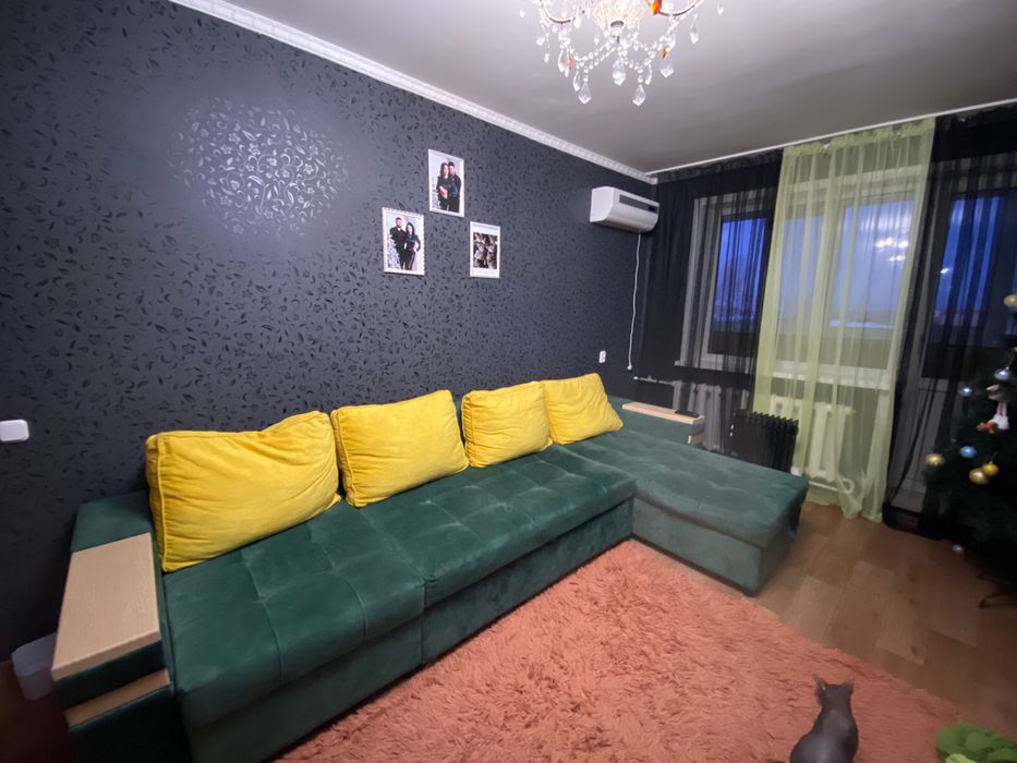 Продам диван срочно. Хороший торг