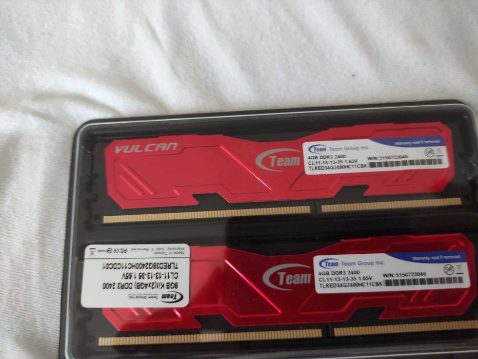 TeamGroup Vulcan Red 8GB DDR3 2400MHz CL11 Kit nou nefolosit