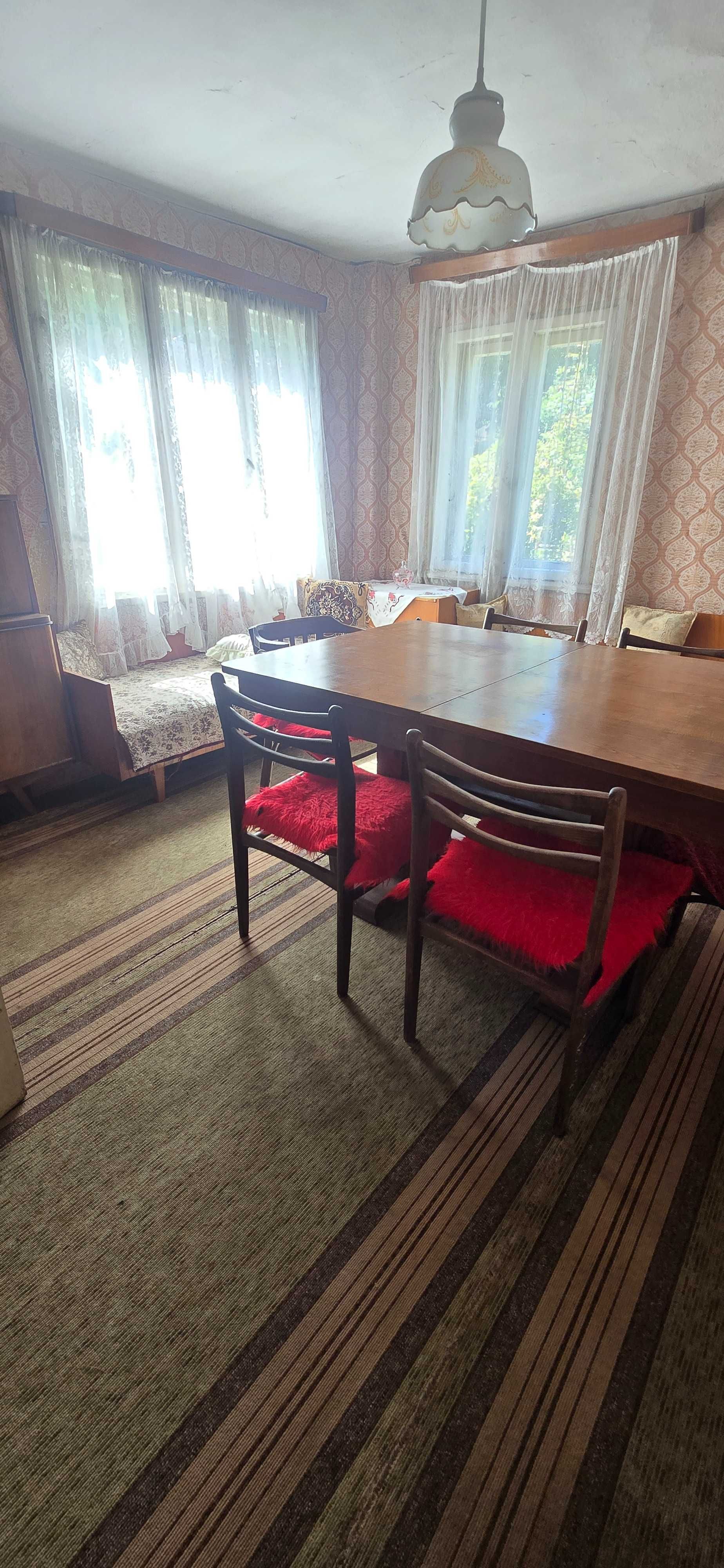 Продавам къща в с.Студена, обл.Перник