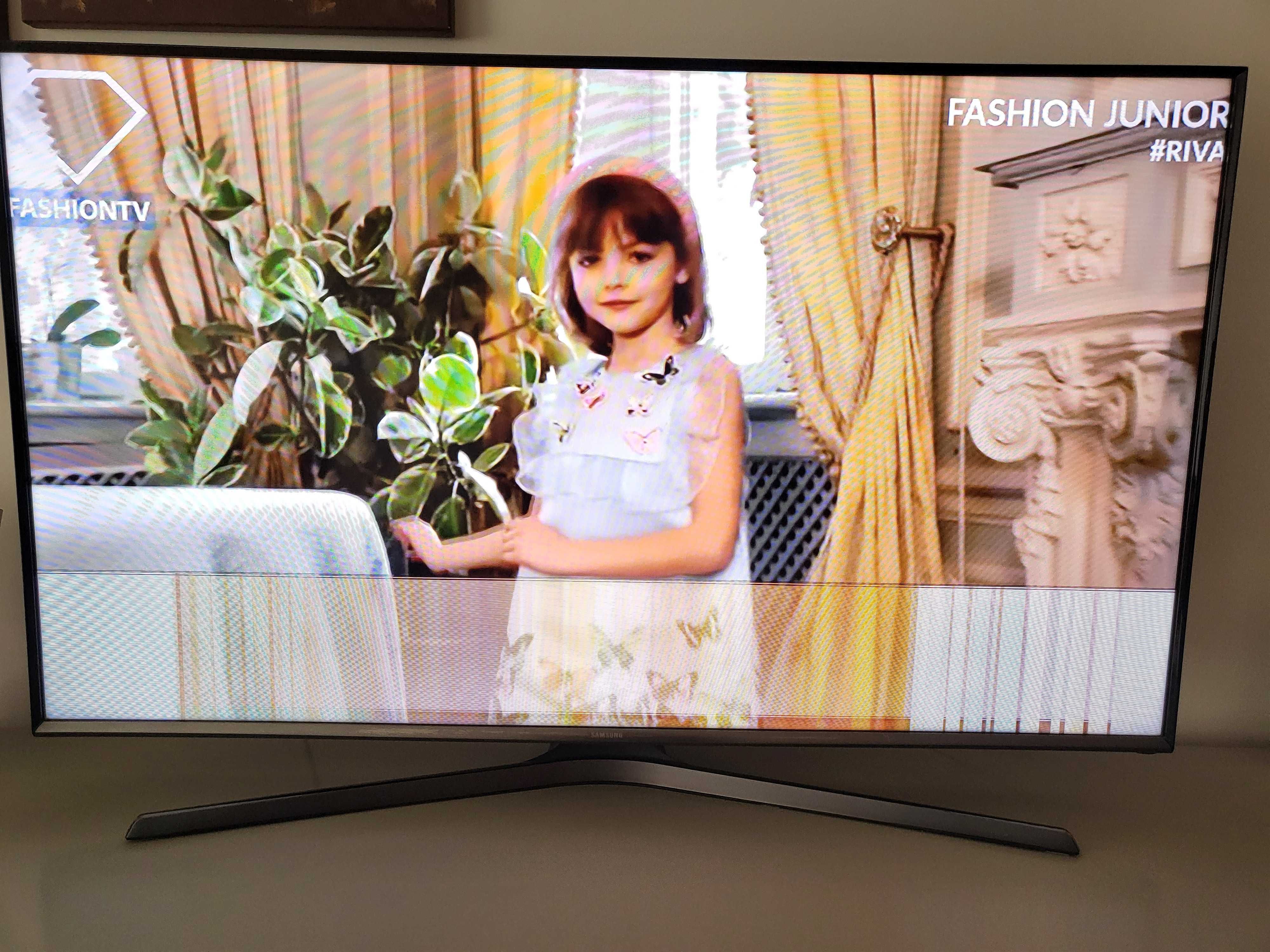 Televizor Smart TV LED Samsung UE43J5600 FULL HD