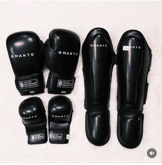 Боксерские перчатки, Футы Manto кожа, Перчатки для мма
