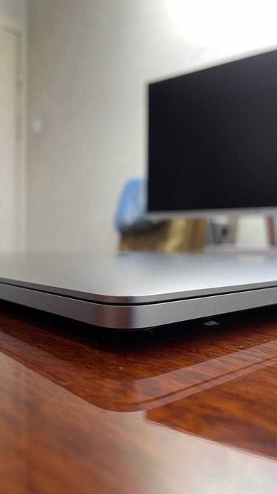 Macbook pro M1 8/256