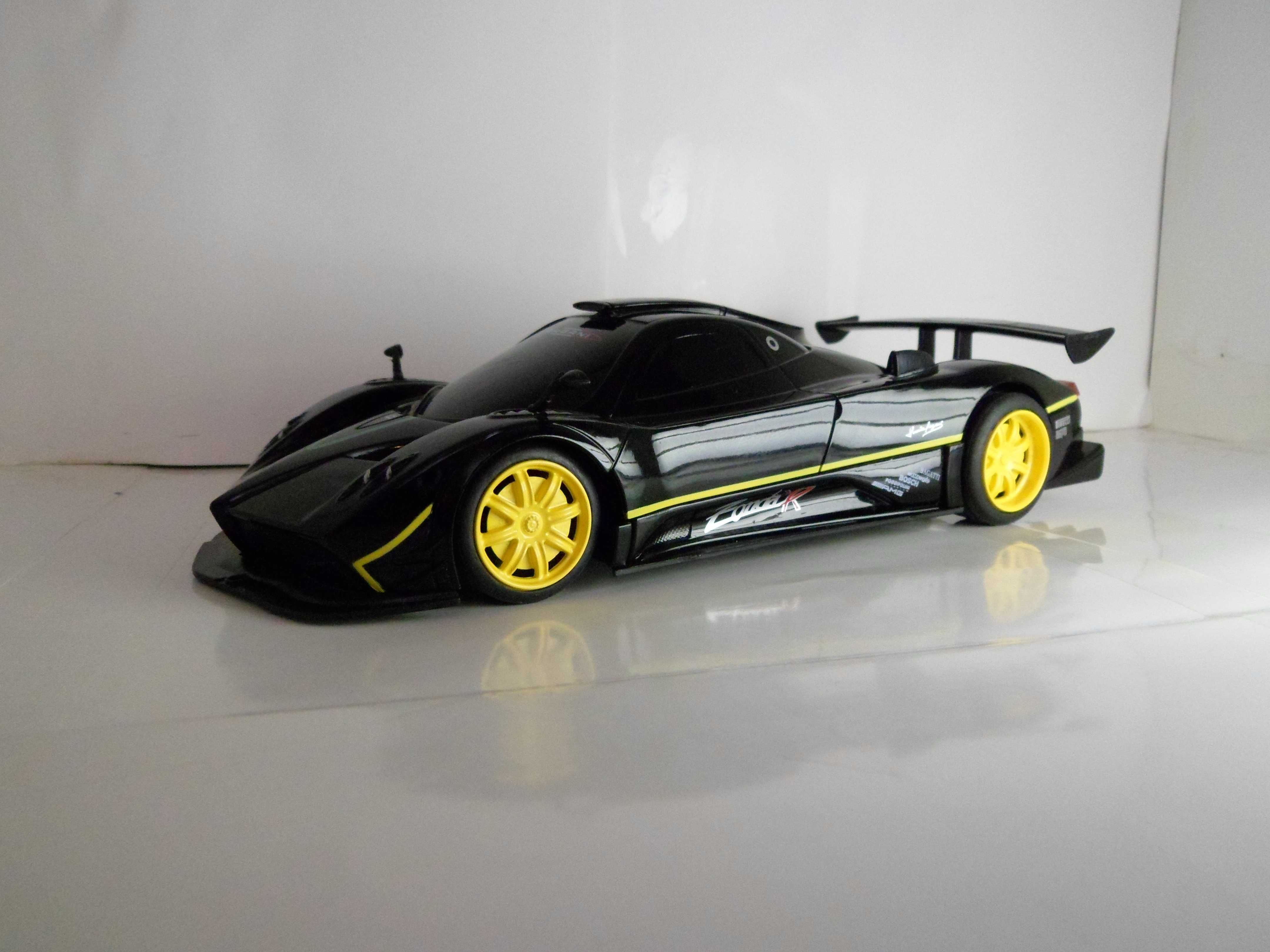 Pagani ZondaR 1/24 - MondoMotors RC - plastic