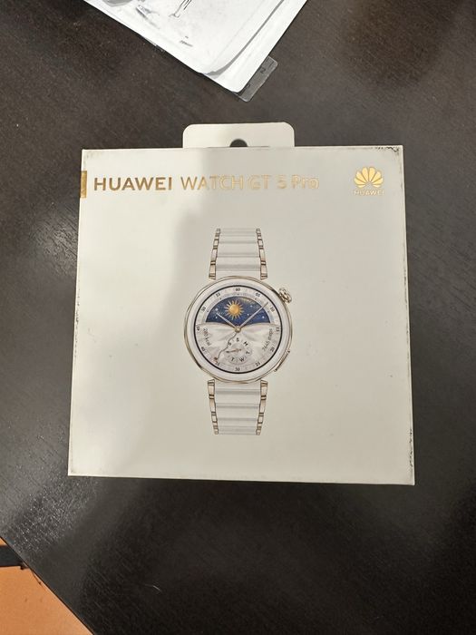 Huawei watch GT5 Pro ceramic white 42mm