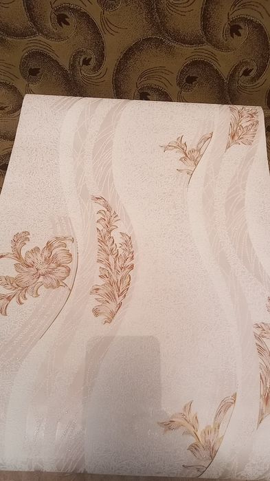 Продам 1 рулон обоев