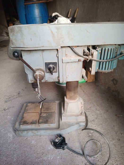 Настолна бормашина