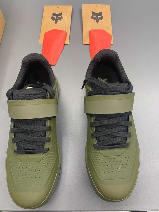 Чисто нови обувки за планинско колоездене FOX RACING. Размер 41