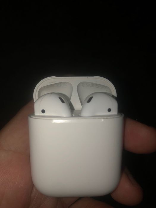 Продам AirPods 2 б/у