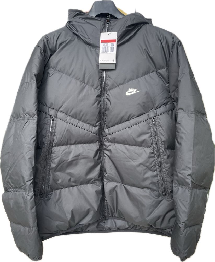 Ново Nike яке размер L