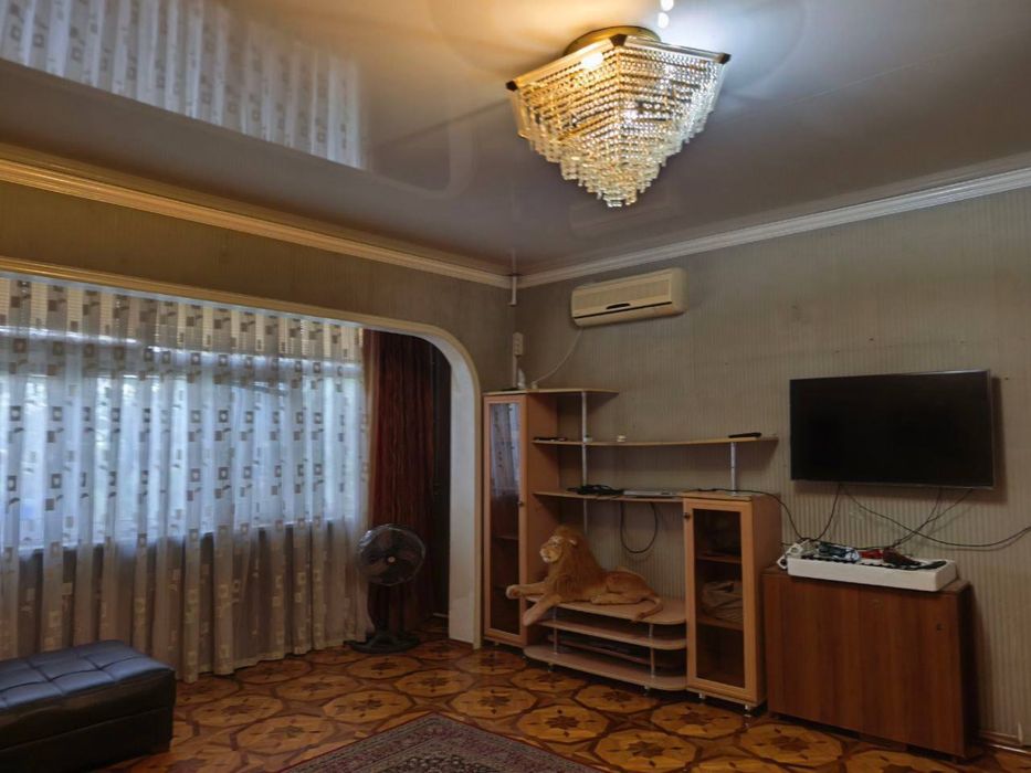 на: Хадра Шайхонтахурский район Ор.р: Между Ганной и Цирк