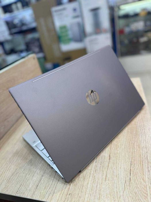 HP Pavilion Amd R5-3500U 8/256 15'6 FHD touch