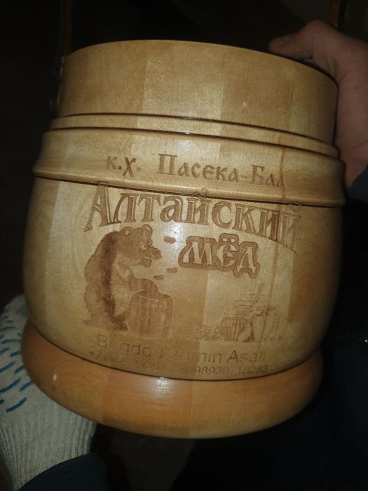 Asalli bochkalar 5kg altay tog'lari asali bilan