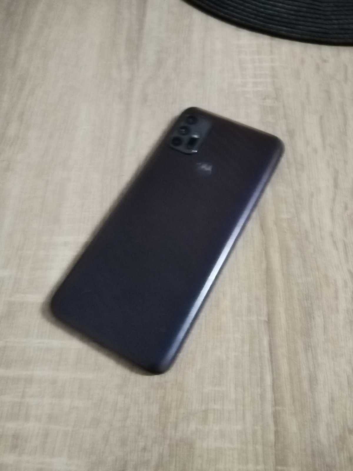 Motorola g10 лилав