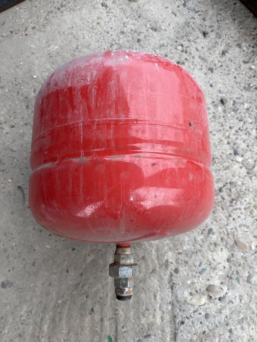 Vas de expansiune 24L