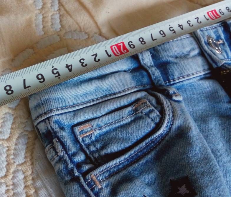 Детски дънки Denim с бродерия и дължина 64см за ръст 104см