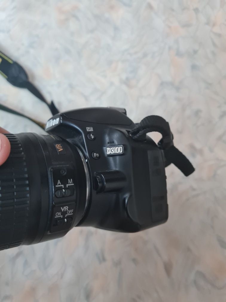 Nikon D3100 с объективом 18-55 mm