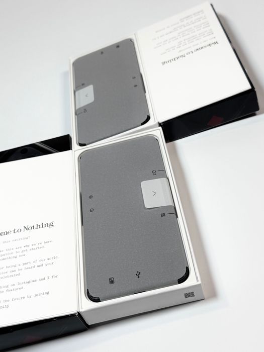 НЕРАЗПЕЧАТАН! Nothing Phone (3a) 128GB 8GB Black