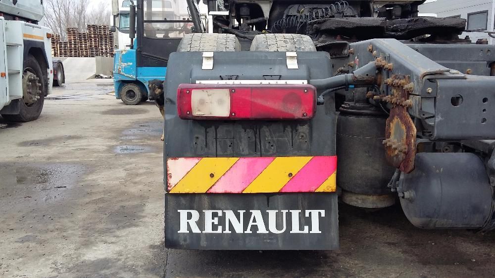 Apărătoare noroi Renault Magnum stanga spate