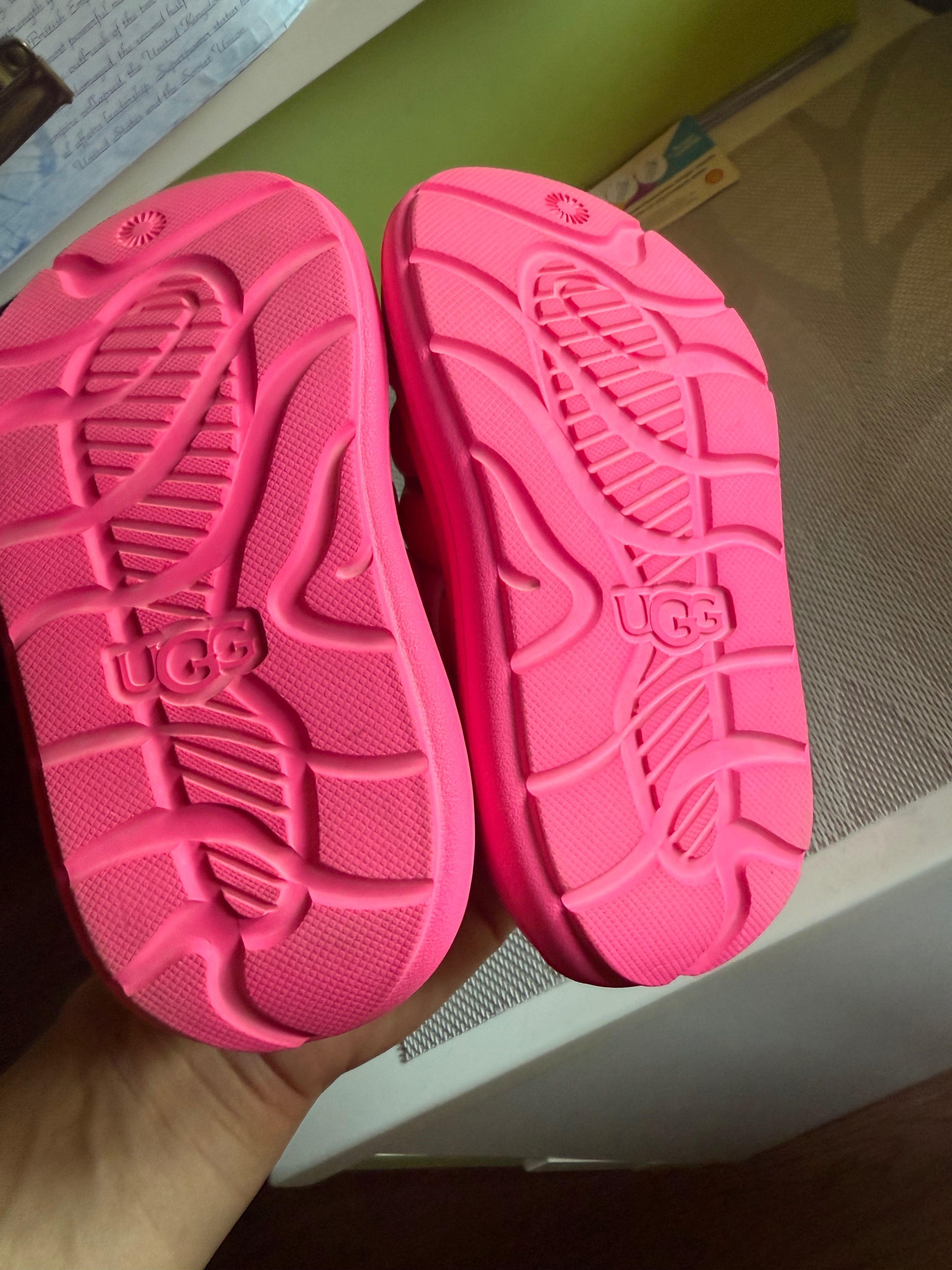 Ugg детски сандали