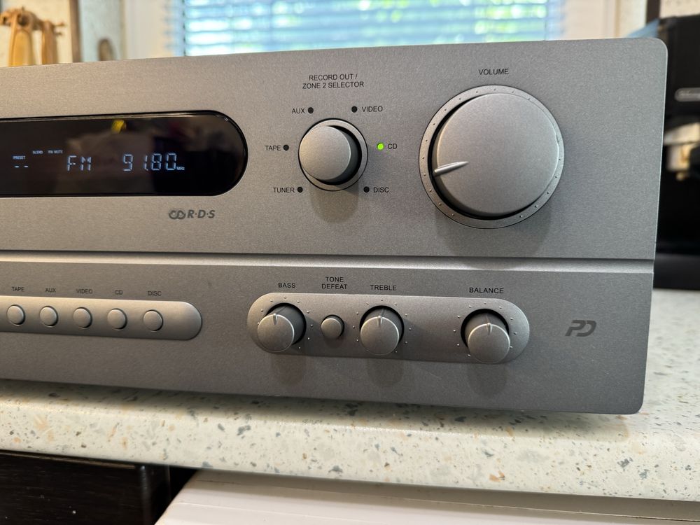 Nad C-720BEE качествен стерео ресивър