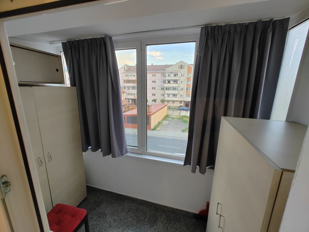 Inchiriez apartament 2 camere Turnisor