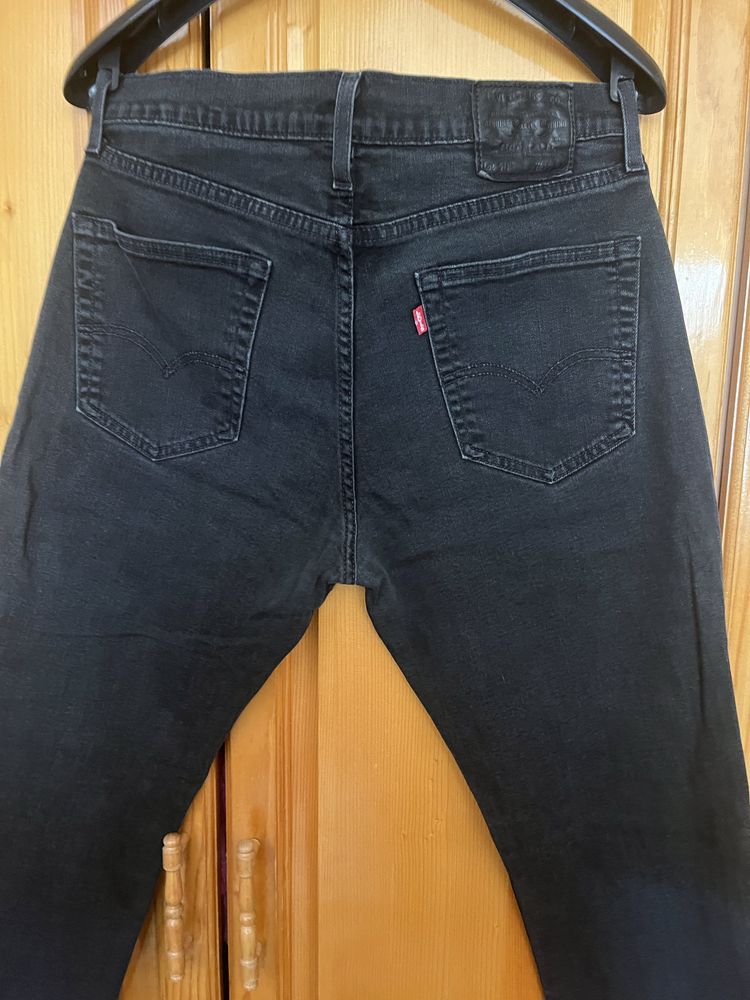 Levis мъжки дънки 511,36 номер