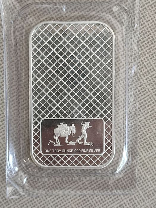 Сребърни кюлчета 100 г. и 1 тройунция 999 чисто сребро