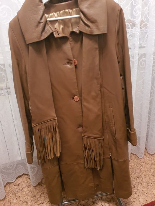 Продам плащ женский кожаный