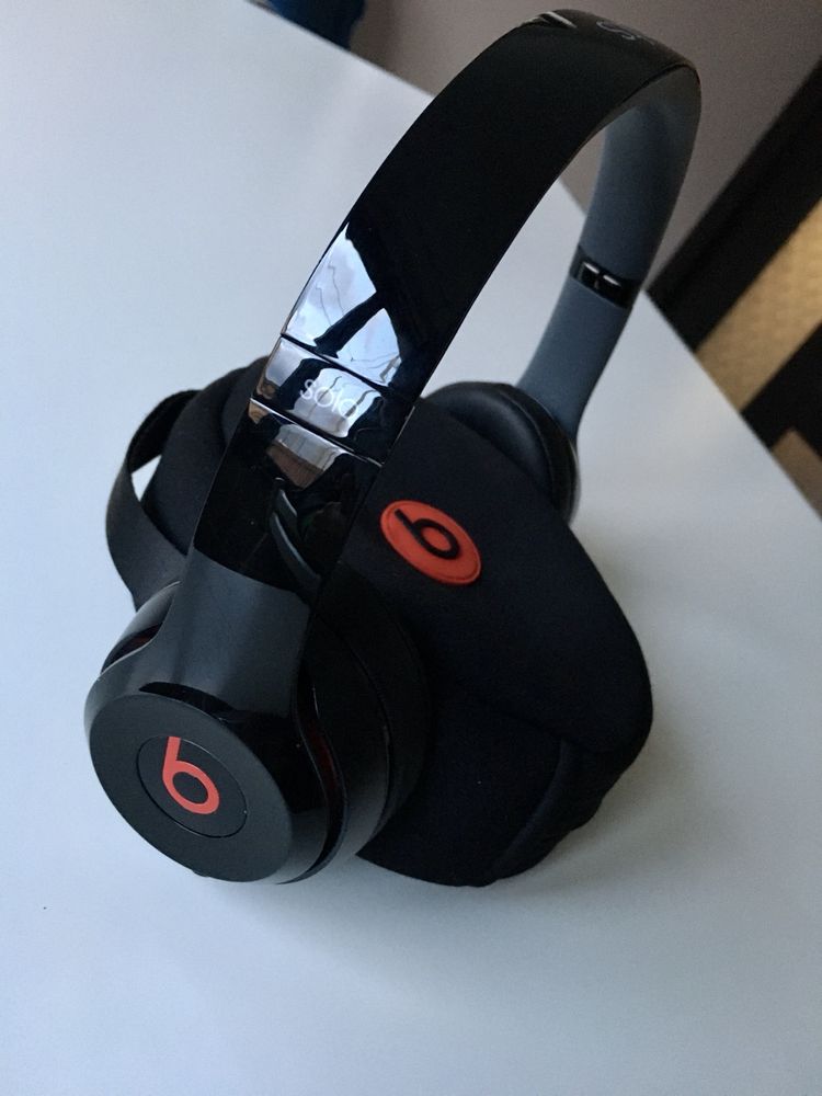 Beats Solo 2 Wireless