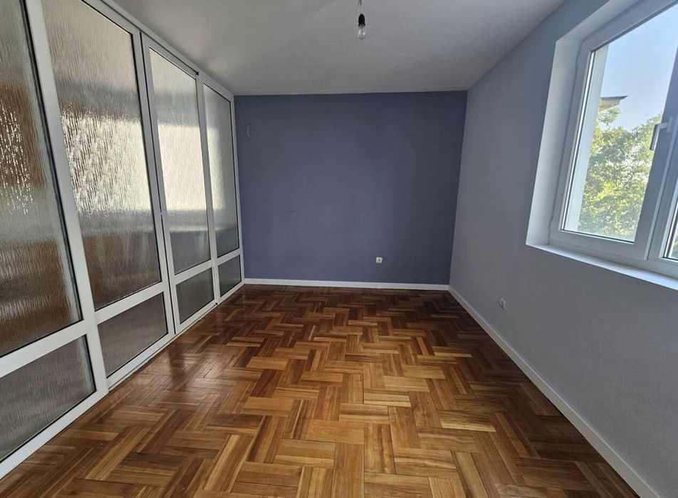 Тристаен апартамент под наем в ж.к. Витоша, 2190595