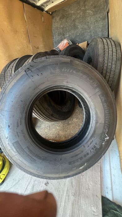 Anvelope autocar  295/80R22,5 MICHELIN a X