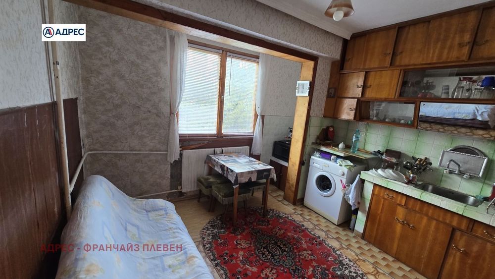 Продава се Двустаен апартамент в Плевен, Сторгозия - 60 кв.м за 1317 €/кв.м - Снимка #2