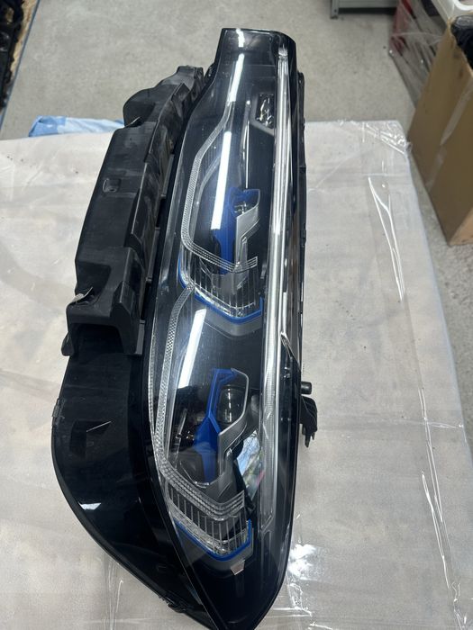 Far stânga full led matrix bmw x7.g07.cod:f00htb705515.