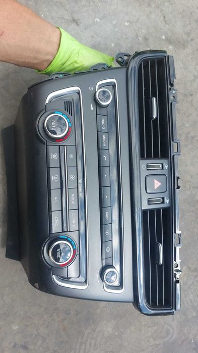 Panou bord comanda clima Kia Optima III cod piesa : 97250-2t951