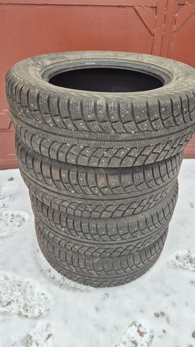 Комплект шин.    .   .