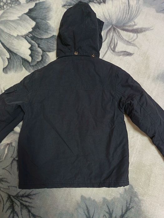 Куртка на мальчика на 8-9 лет рост 140 см